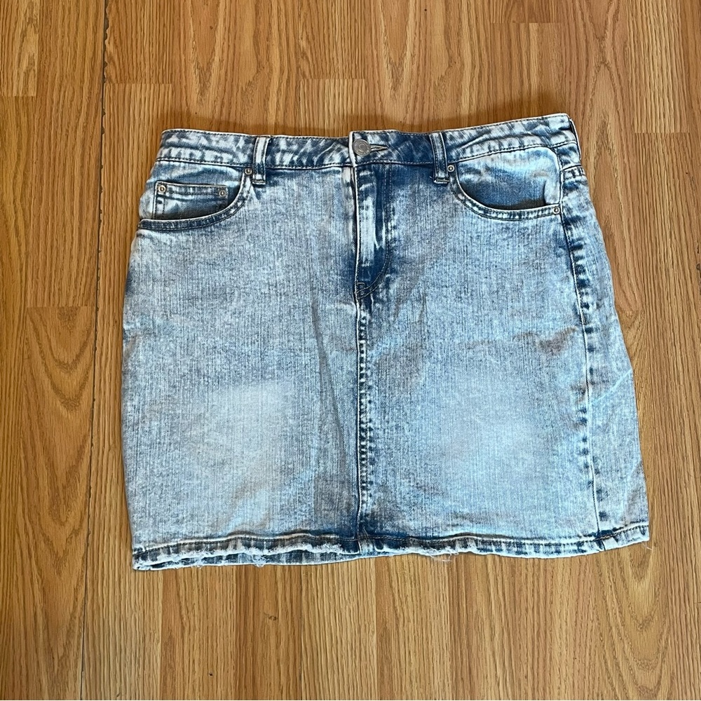 Almost Famous Denim Skirt Size 11 Junior